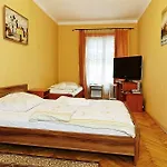 P&j Grodzka Apartment *
