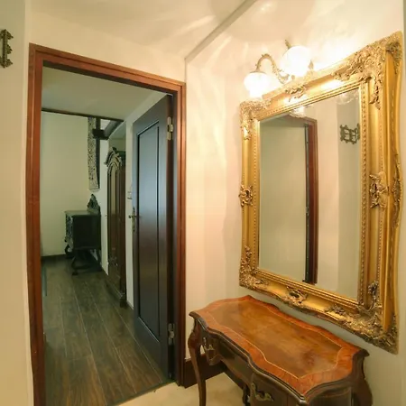 P&j Grodzka Apartment *